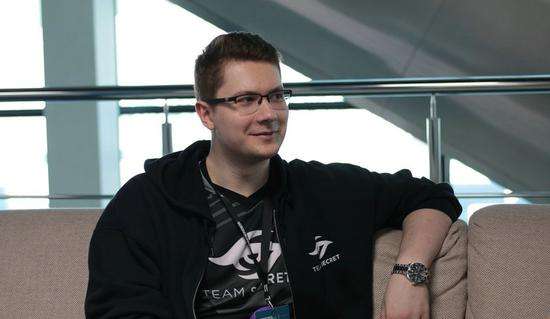 环保事业贡 环保事业贡