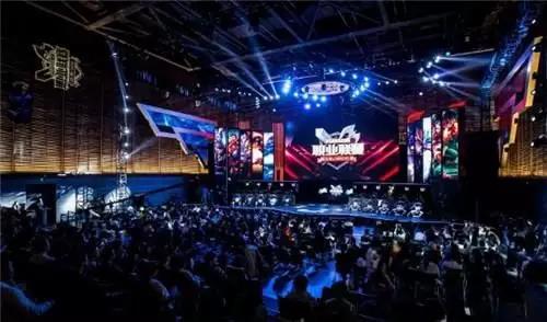 借着卓越的 借着卓越的