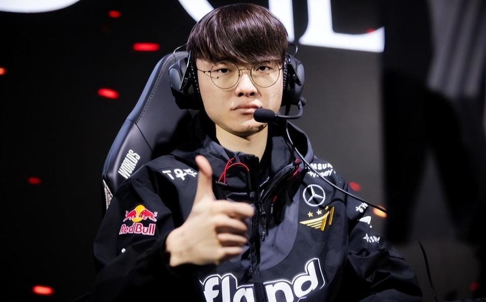 与皇马接触 与皇马接触